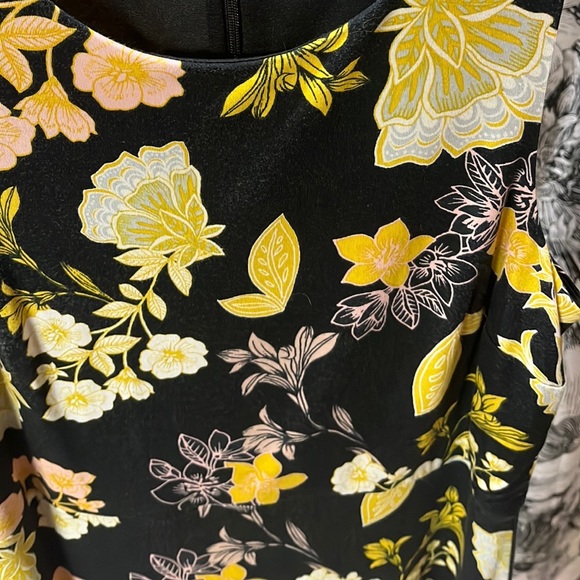 Yellow and black floral calf length sleeveless dress by Ann Taylor LOFT. sz 6 - Picture 2 of 5